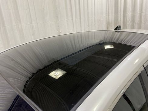 Certified 2024 Toyota Venza Nightshade image 24