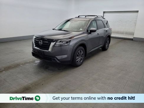 Used 2023 Nissan Pathfinder SV w/ SV Premium Package AWD/4WD image 1