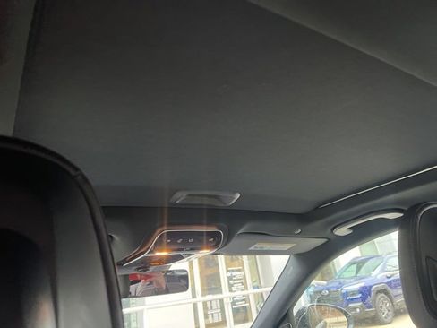 Used 2022 Mercedes-Benz C 300 4MATIC Sedan image 19