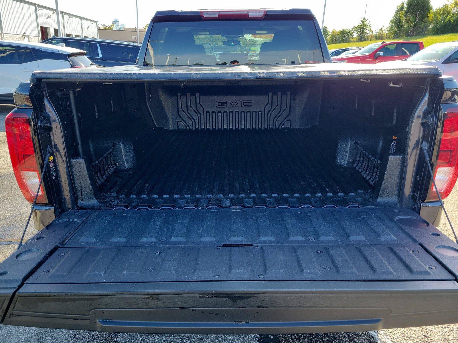 Used 2024 GMC Sierra 1500 Elevation AWD/4WD image 7
