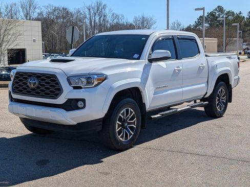 Used 2023 Toyota Tacoma TRD Sport image 1