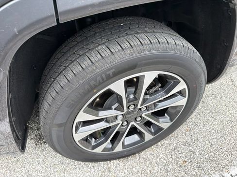 Used 2021 Jeep Grand Cherokee L Overland w/ Luxury Tech Group IV AWD/4WD image 10