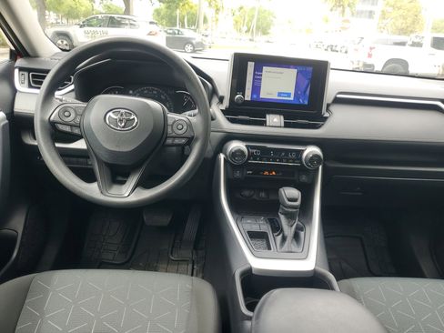 Used 2023 Toyota RAV4 XLE w/ Convenience Package image 11