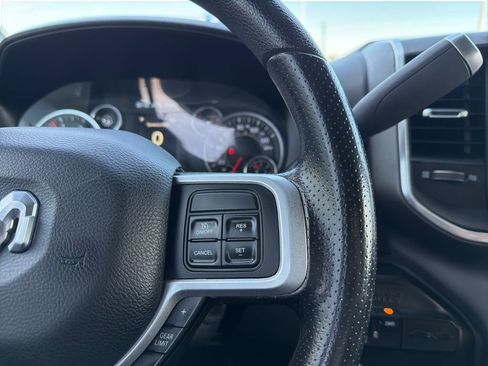 Used 2022 RAM 2500 Big Horn AWD/4WD image 20