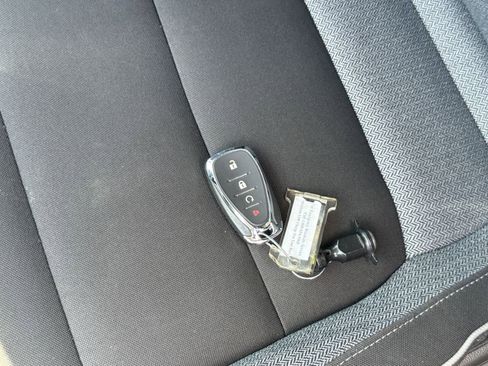 Used 2025 Chevrolet TrailBlazer LT FWD image 21