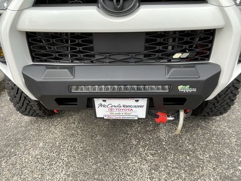 Certified 2023 Toyota 4Runner TRD Off-Road Premium AWD/4WD image 11