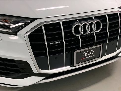 Used 2022 Audi Q7 3.0T Premium w/ Convenience Package image 30