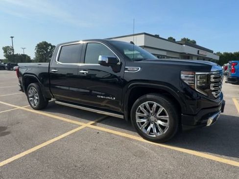 Used 2025 GMC Sierra 1500 Denali w/ Denali Reserve Package AWD/4WD image 2