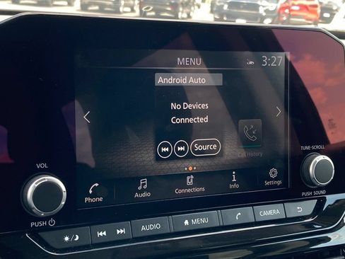 Used 2024 Nissan Pathfinder SV FWD image 19