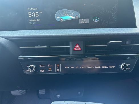 Used 2024 Kia EV6 Light RWD image 23