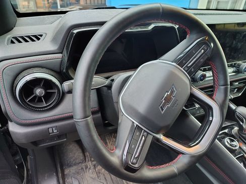 Used 2024 Chevrolet Colorado Z71 w/ Z71 Convenience Package 2 AWD/4WD image 14