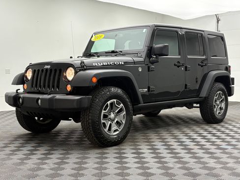 Used 2018 Jeep Wrangler Unlimited Rubicon w/ Dual Top Group AWD/4WD image 2