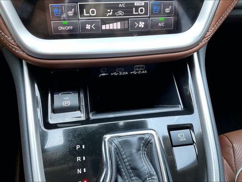 Used 2025 Subaru Outback Touring XT AWD/4WD image 29