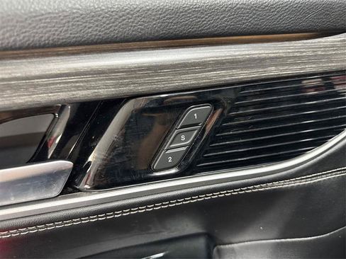 Used 2024 Jeep Wagoneer Series III AWD/4WD image 37