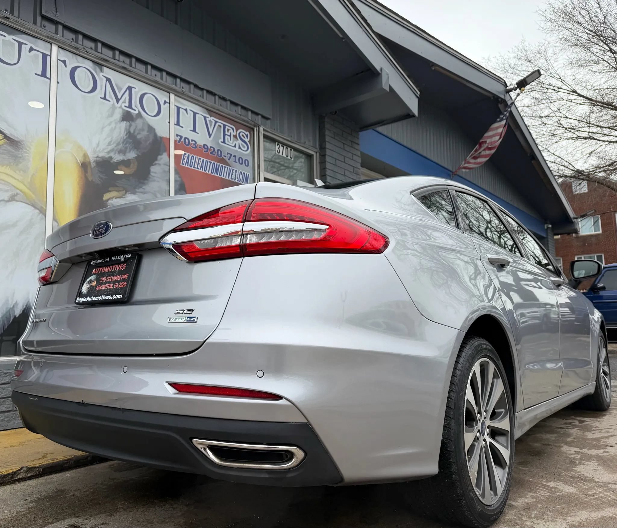 Used 2020 Ford Fusion SE AWD/4WD image 3