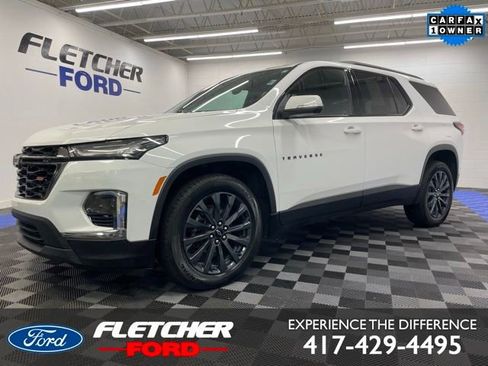 Used 2023 Chevrolet Traverse RS w/ LPO, Floor Liner Package image 1