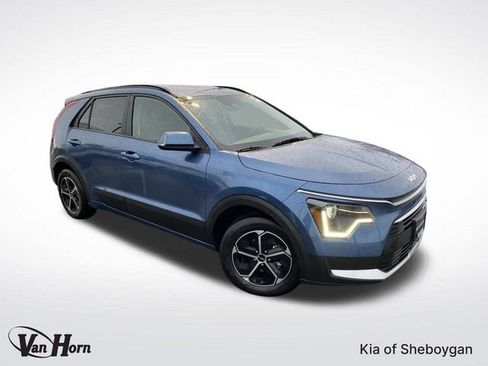 Certified 2024 Kia Niro EX image 1
