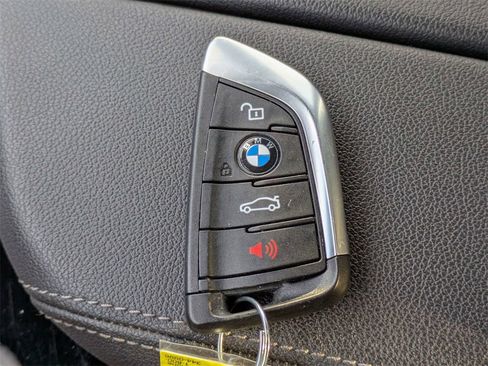 Used 2021 BMW 530i w/ M Sport Package image 29