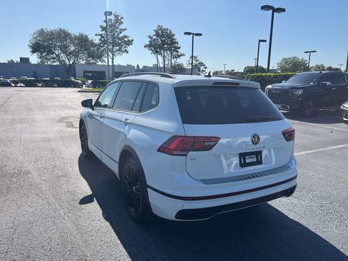 Used 2022 Volkswagen Tiguan SE R-Line image 3