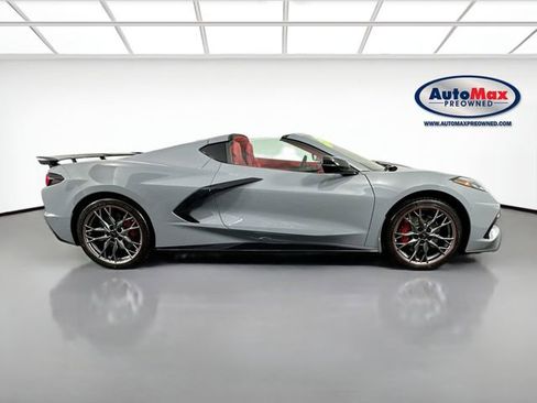 Used 2025 Chevrolet Corvette Stingray Premium Cpe w/ Z51 Performance Package RWD image 10