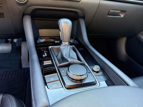 Certified 2025 MAZDA MAZDA3 s Sport image 30