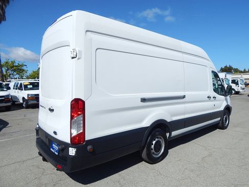 Used 2017 Ford Transit 250 148 High Roof Extended image 8