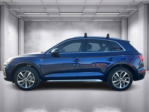 Used 2022 Audi Q5 2.0T Premium w/ Convenience Package image 6