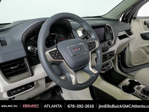 Used 2024 GMC Terrain Denali w/ Denali Premium Package AWD/4WD image 4