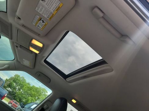 Used 2018 Nissan Armada SL w/ Moonroof Package AWD/4WD image 25
