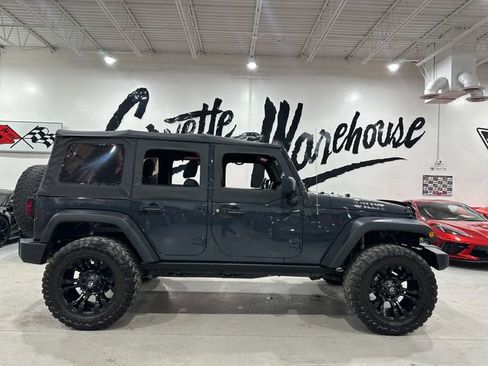 Used 2016 Jeep Wrangler Unlimited Sport image 9