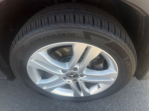 Used 2019 Mercedes-Benz GLA 250 4MATIC image 30