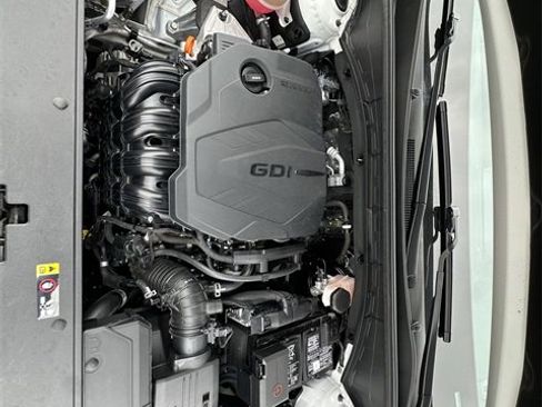 Used 2023 Kia Sorento LX image 30