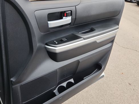Used 2014 Toyota Tundra SR5 image 16