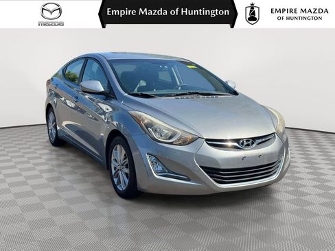 Used 2015 Hyundai Elantra SE w/ Option Group 02 FWD image 1