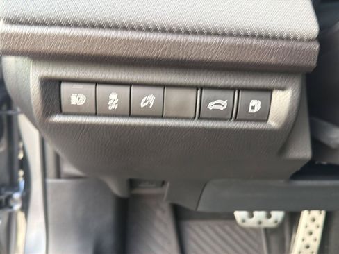 Certified 2025 Toyota Camry SE FWD image 19