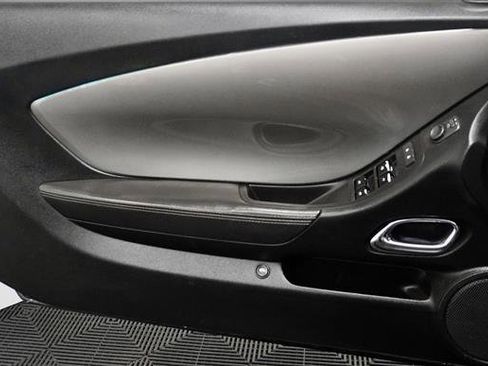 Used 2013 Chevrolet Camaro LT image 25
