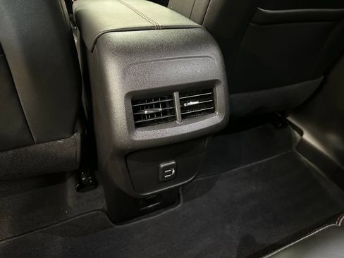 Used 2023 Chevrolet Equinox RS w/ RS Leather Package AWD/4WD image 39