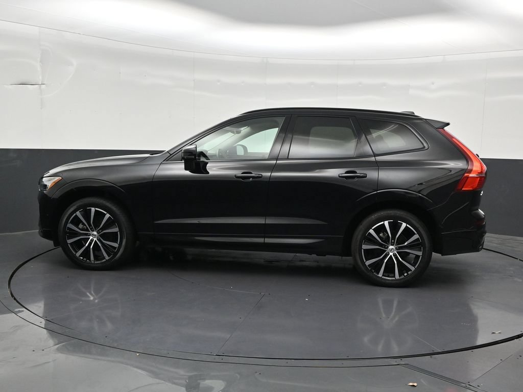 Certified 2024 Volvo XC60 B5 Plus w/ Protection Package Premier AWD/4WD image 2