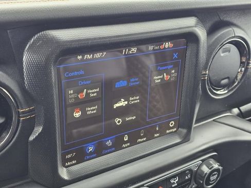 Used 2023 Jeep Gladiator Overland AWD/4WD image 8