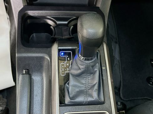 Used 2023 Toyota Tacoma SR5 w/ Technology Package AWD/4WD image 21