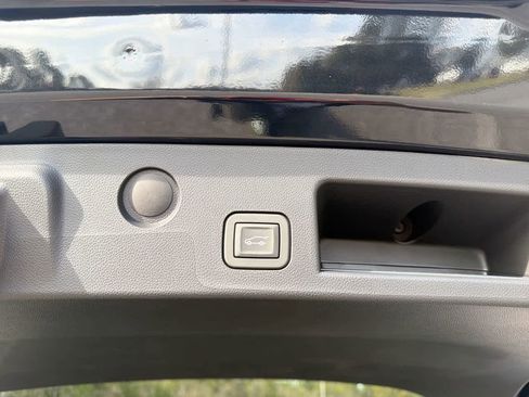 New 2026 Chevrolet Equinox LT w/ Convenience Package II image 8