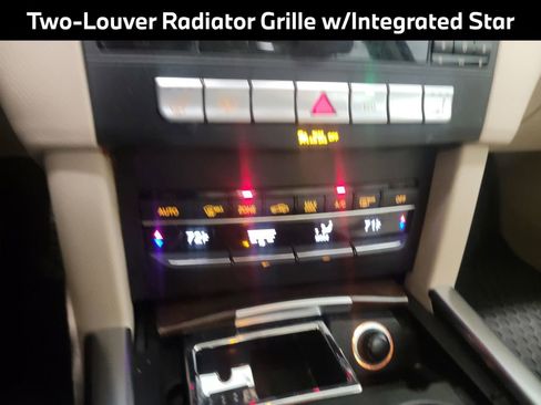 Used 2015 Mercedes-Benz E 350 4MATIC Sedan image 21