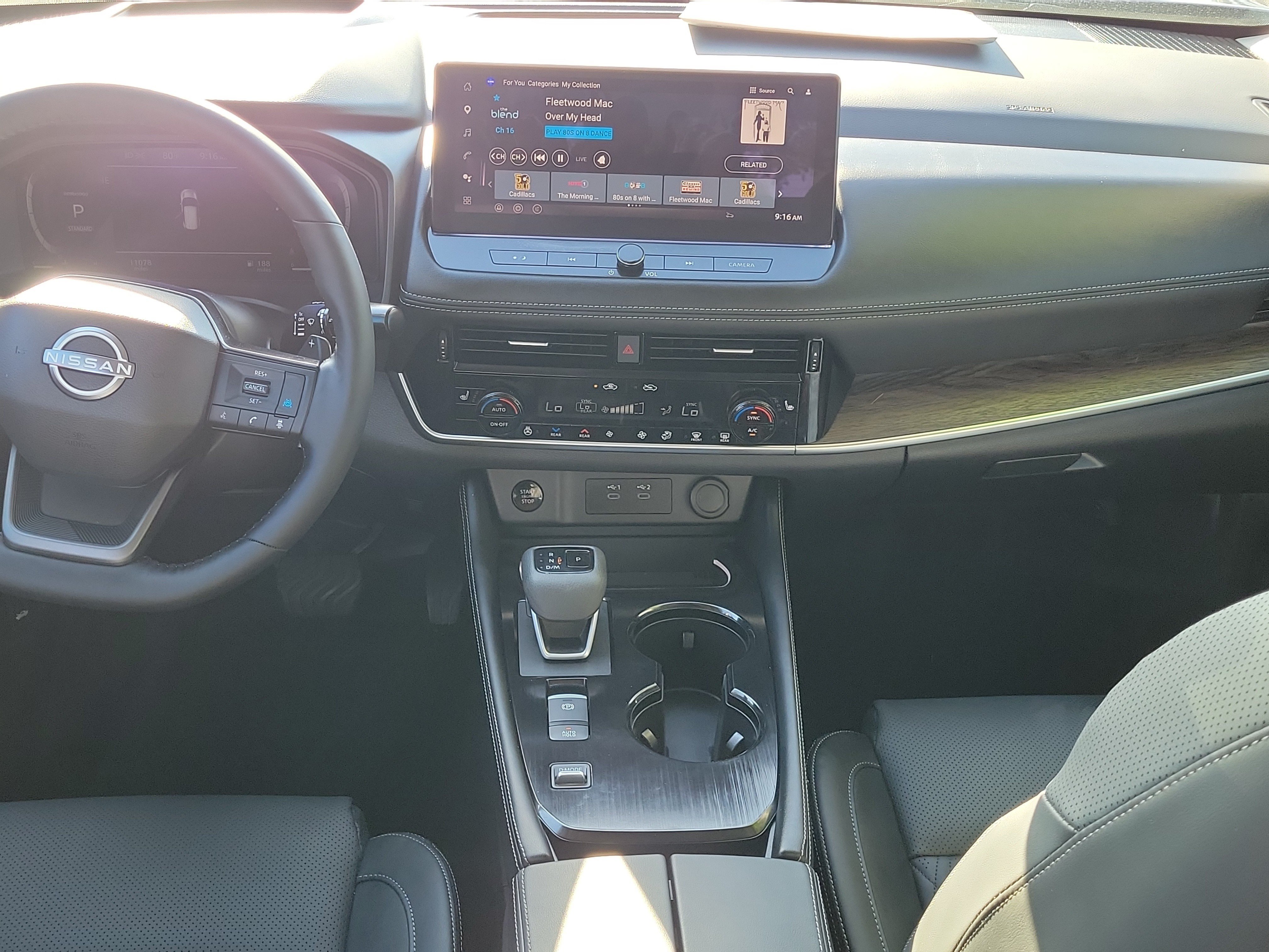 Certified 2025 Nissan Rogue Platinum w/ Platinum Premium Package FWD image 13