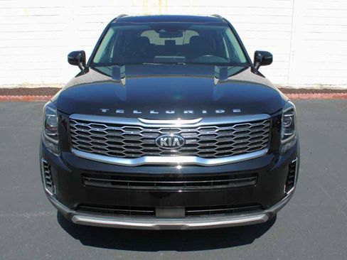 Used 2020 Kia Telluride S FWD image 3