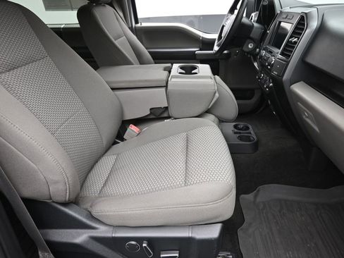 Used 2018 Ford F150 XLT w/ Equipment Group 302A Luxury image 7