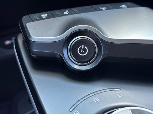 New 2025 Kia EV6 Wind image 23