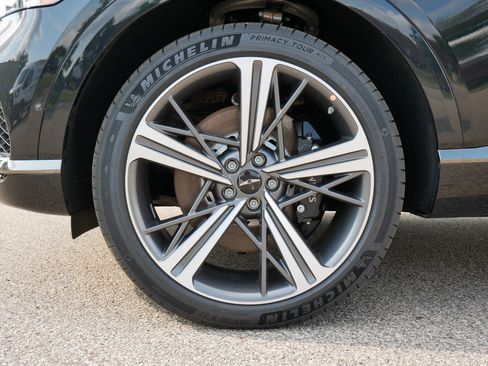 New 2025 Genesis GV80 3.5T e-SC image 3