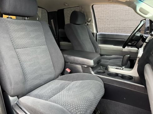 Used 2007 Toyota Tundra SR5 w/ TRD Off-Road Pkg AWD/4WD image 4