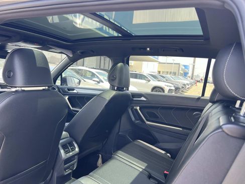 Certified 2023 Volkswagen Tiguan SE R-Line FWD image 22