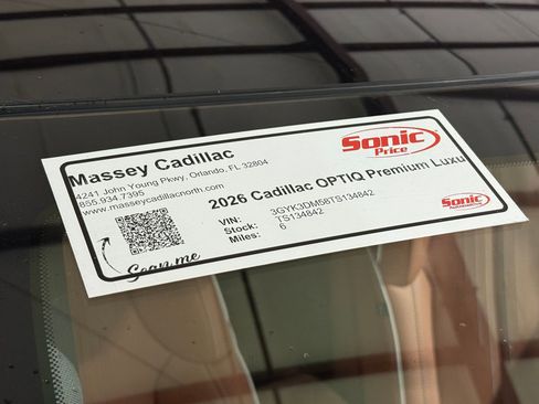 New 2026 Cadillac Optiq Luxury 2 image 18